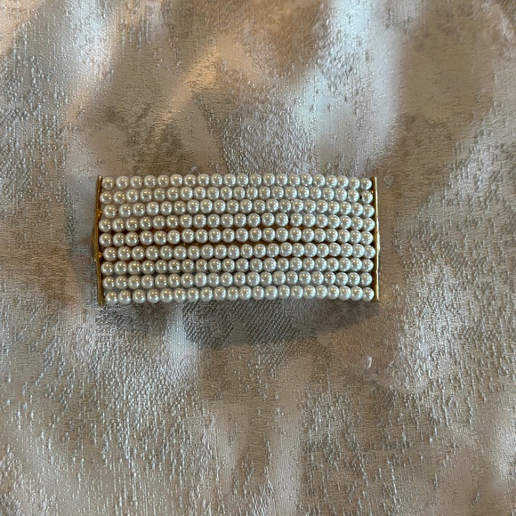9 Rows of Pearls Hair Clip - Picture 1 of 5